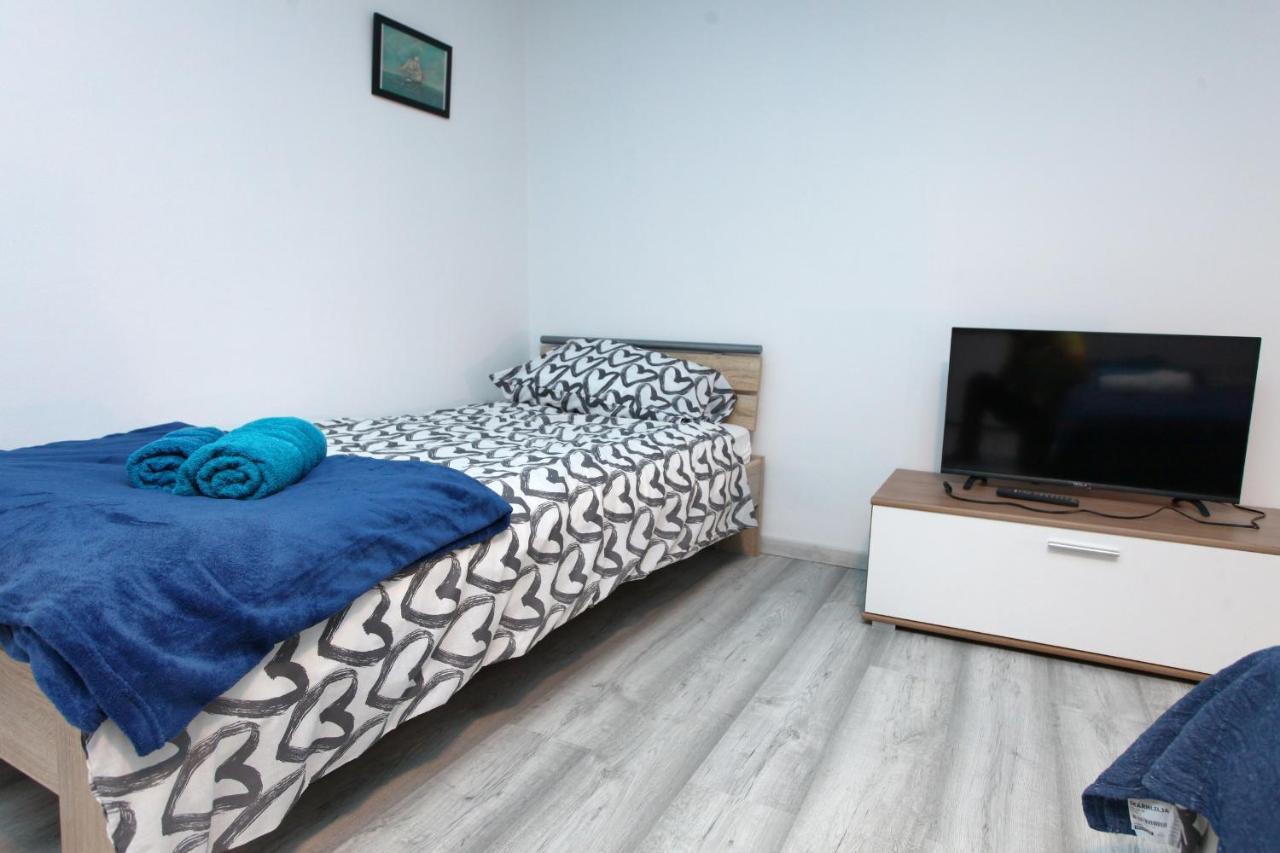 Hilltop Apartments Red & Blue Порторож Екстериор снимка