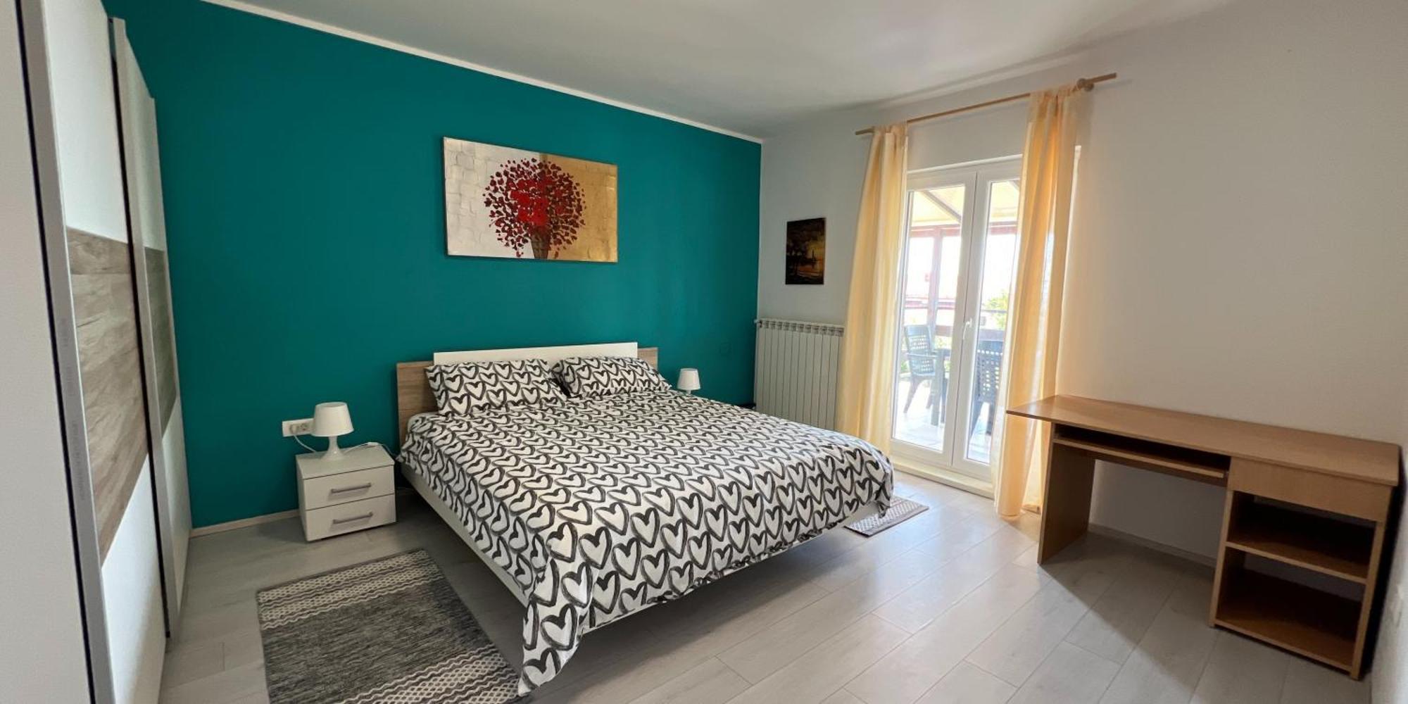 Hilltop Apartments Red & Blue Порторож Екстериор снимка