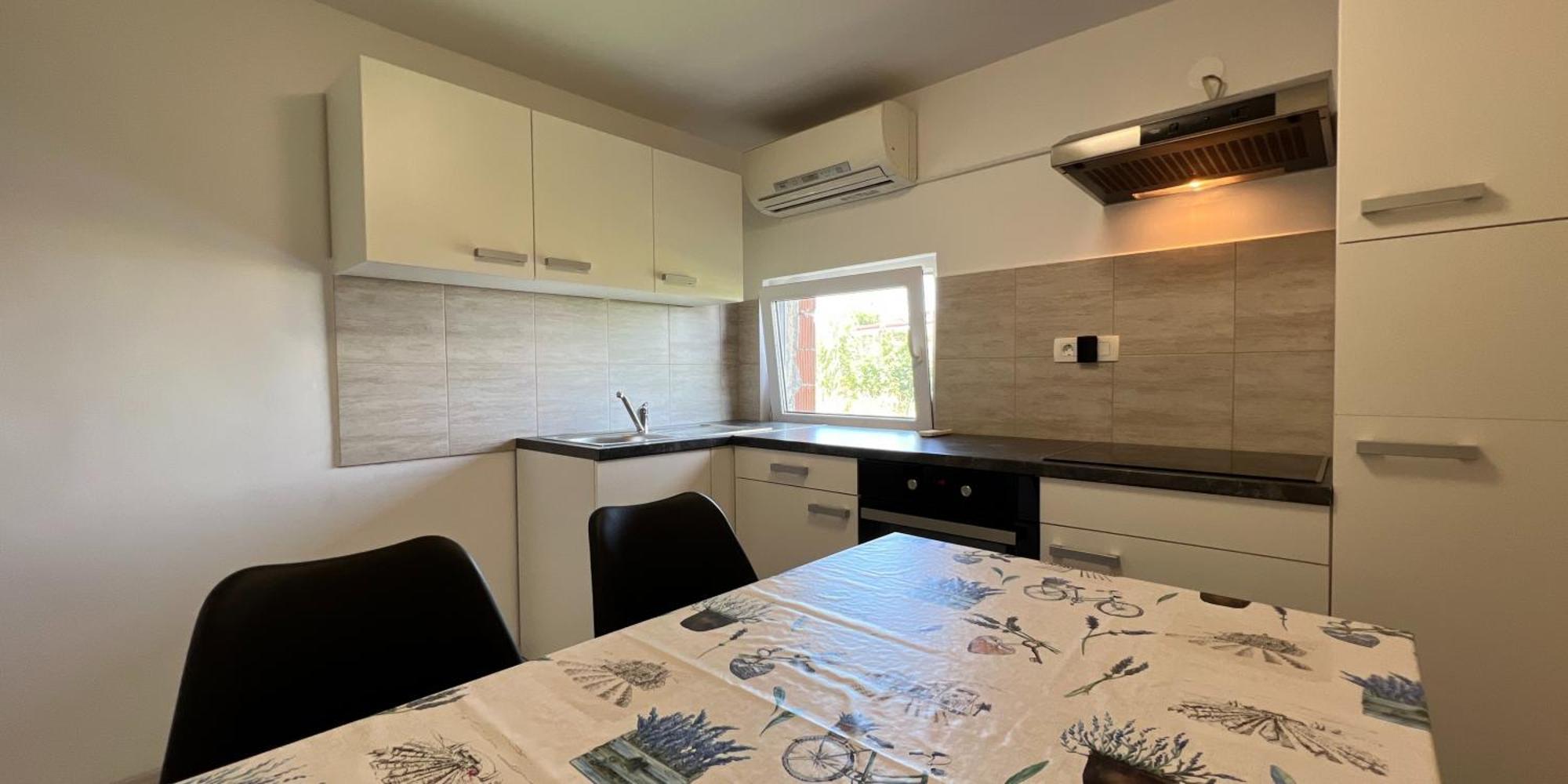 Hilltop Apartments Red & Blue Порторож Екстериор снимка